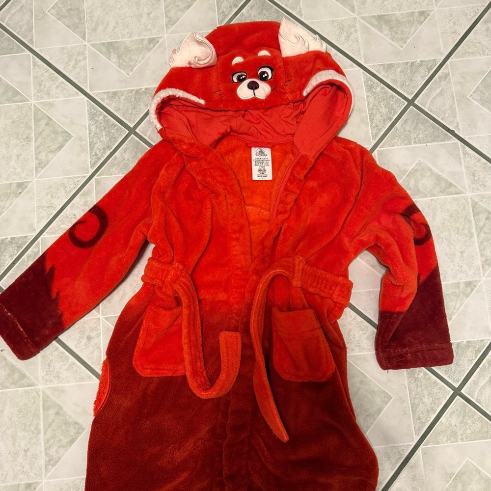 Turning Red Robe Disney 5/6